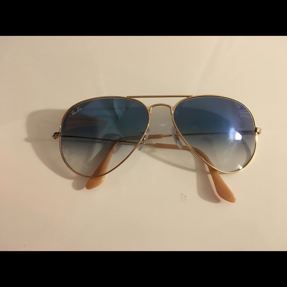 Blue Fade Ray-Bans with gold frame with the case!